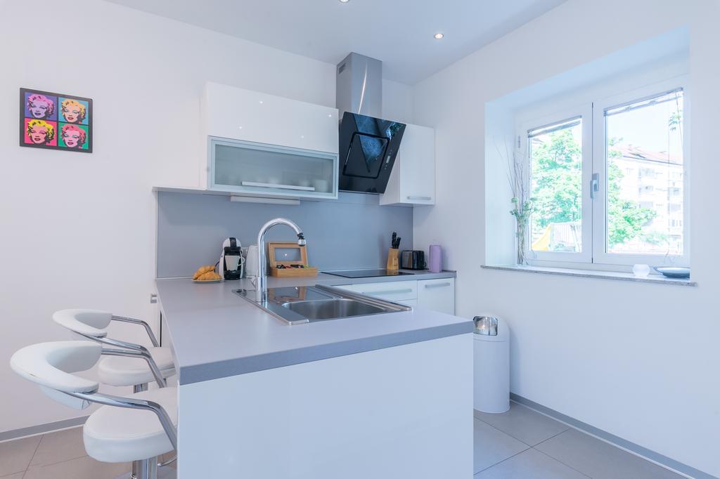 Fine Apartment Janeza Pavla Любляна Екстериор снимка